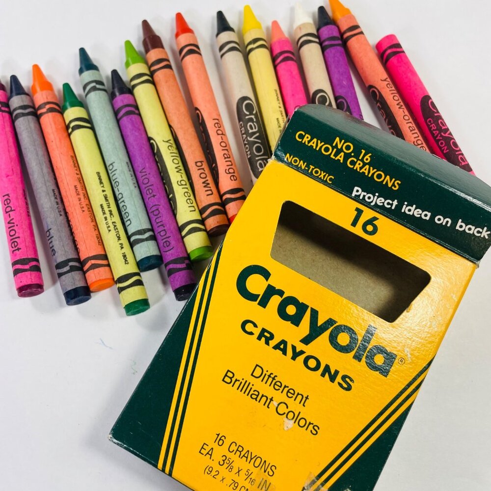 Crayola 16 Count Crayons Vintage 1985 Discontinued Crayola Font - Picture 2 of 12